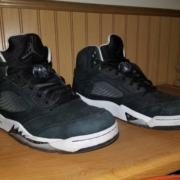 Exclusive Nik air Jordan retro 5's 'oreo' edition - Picture 2 of 2